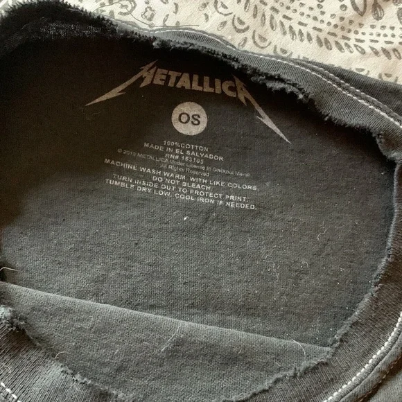 Metallica graphic T-shirt - Picture 2 of 2